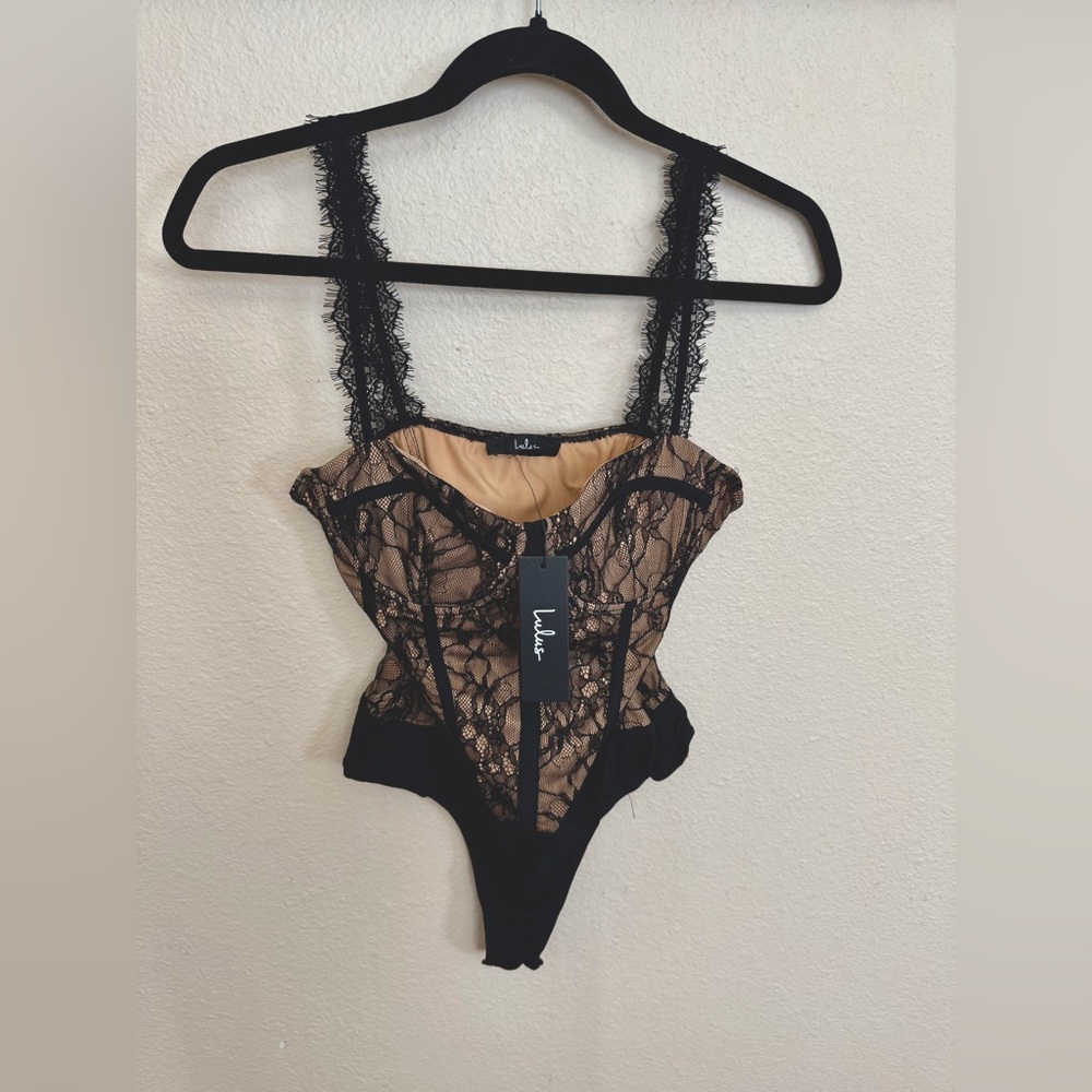 Lulus Black and nude holiday bodysuit, size S, new with tags
